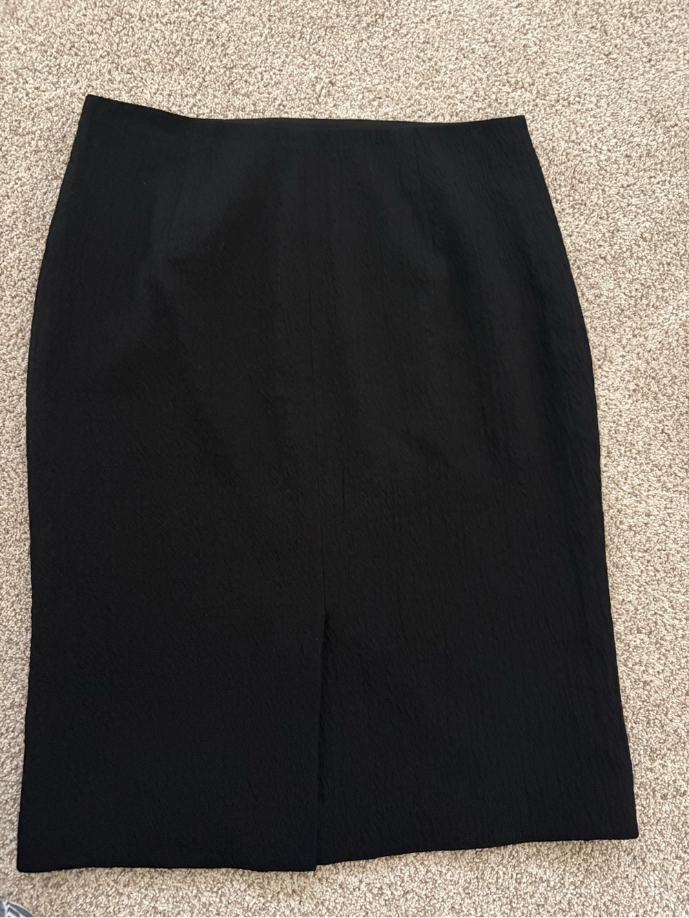 Ann Taylor Black Wool Blend pencil skirt in size 4